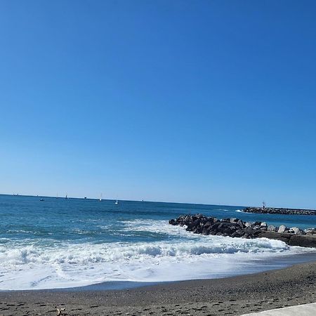 La Casetta A Due Passi Dal Mare Genova Eksteriør billede
